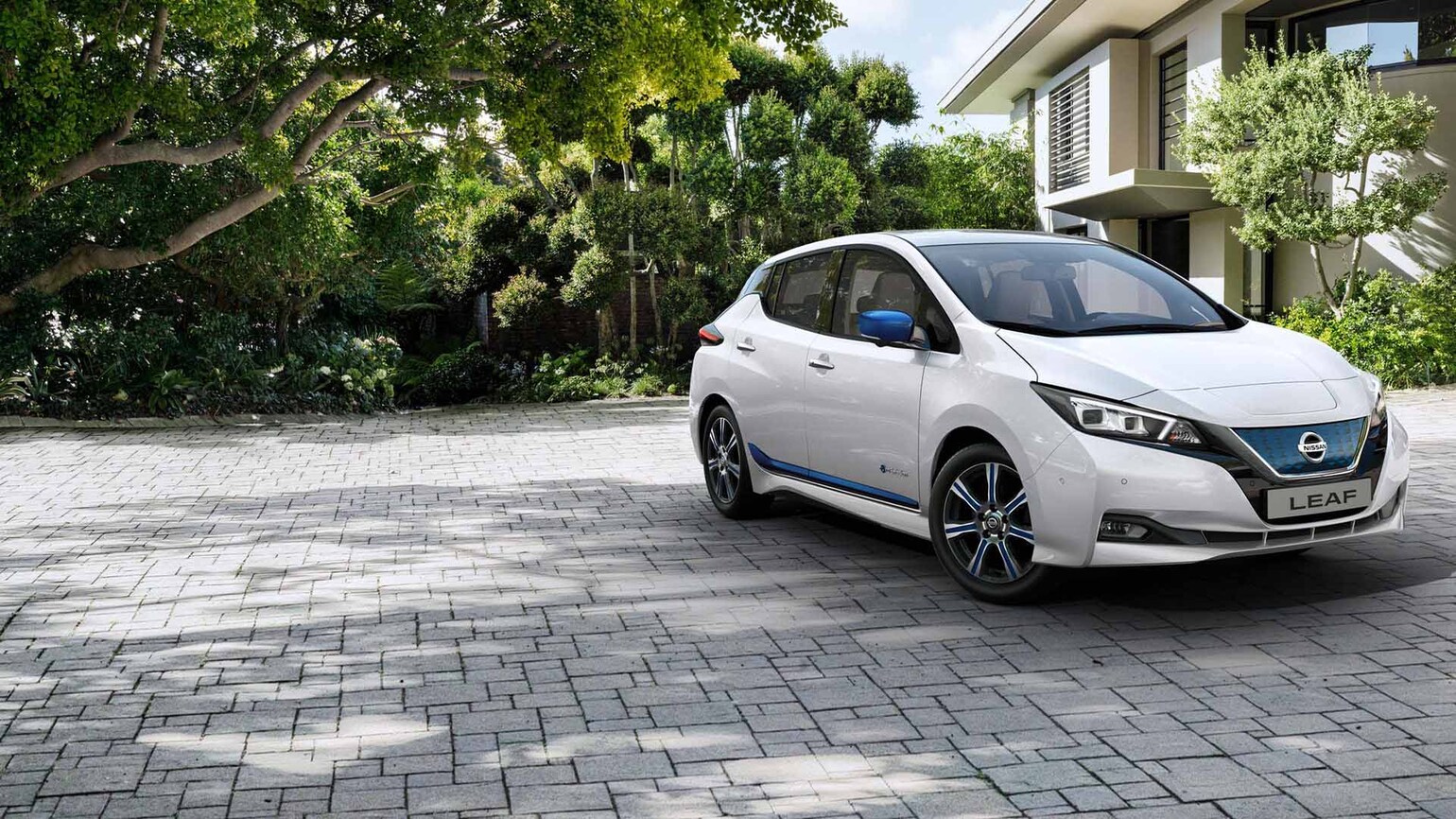 Toyota RAV4 Laddhybrid hos Bilia