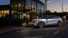 Renault Megane E-tech hos Bilia
