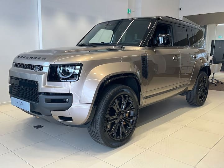 Land Rover Defender Octa 110 V8 635hk 2026 Brun