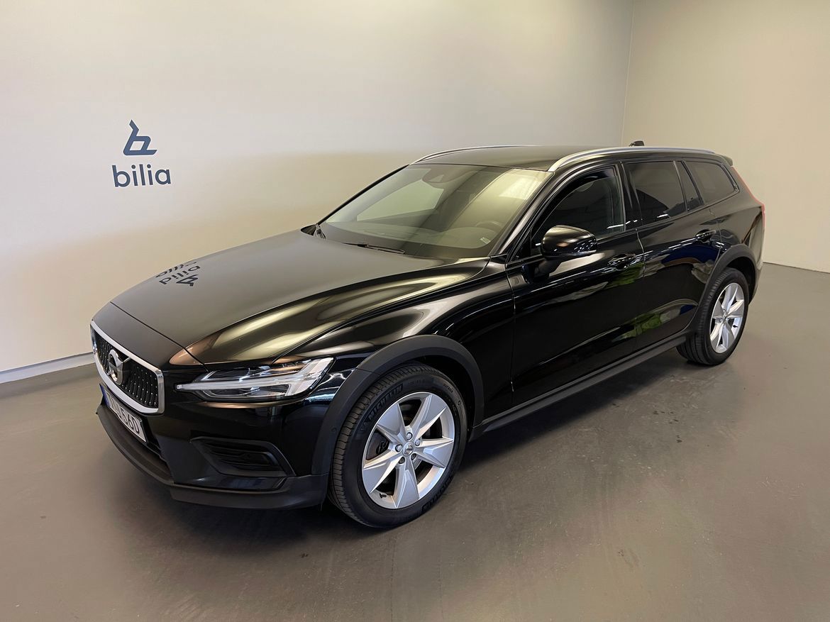 Volvo V60 2022