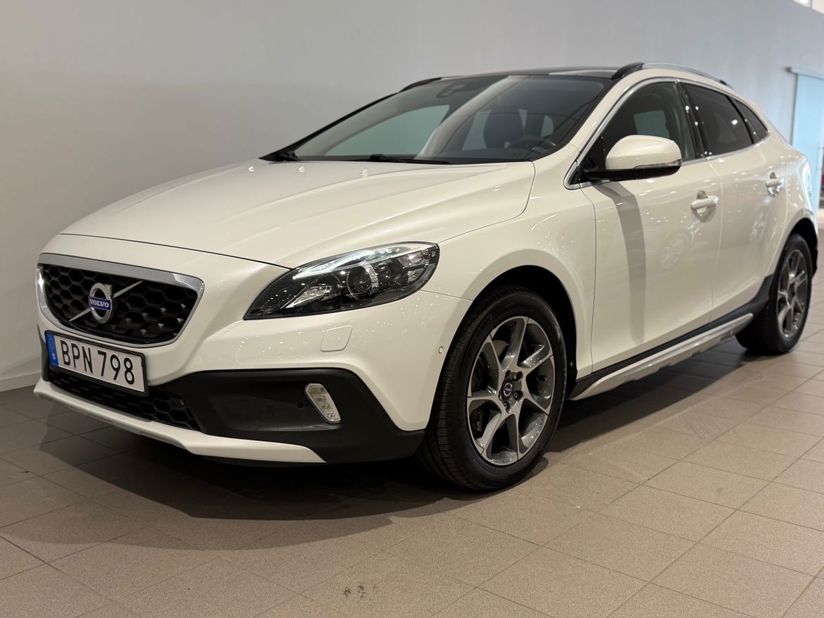 Volvo V40 2015