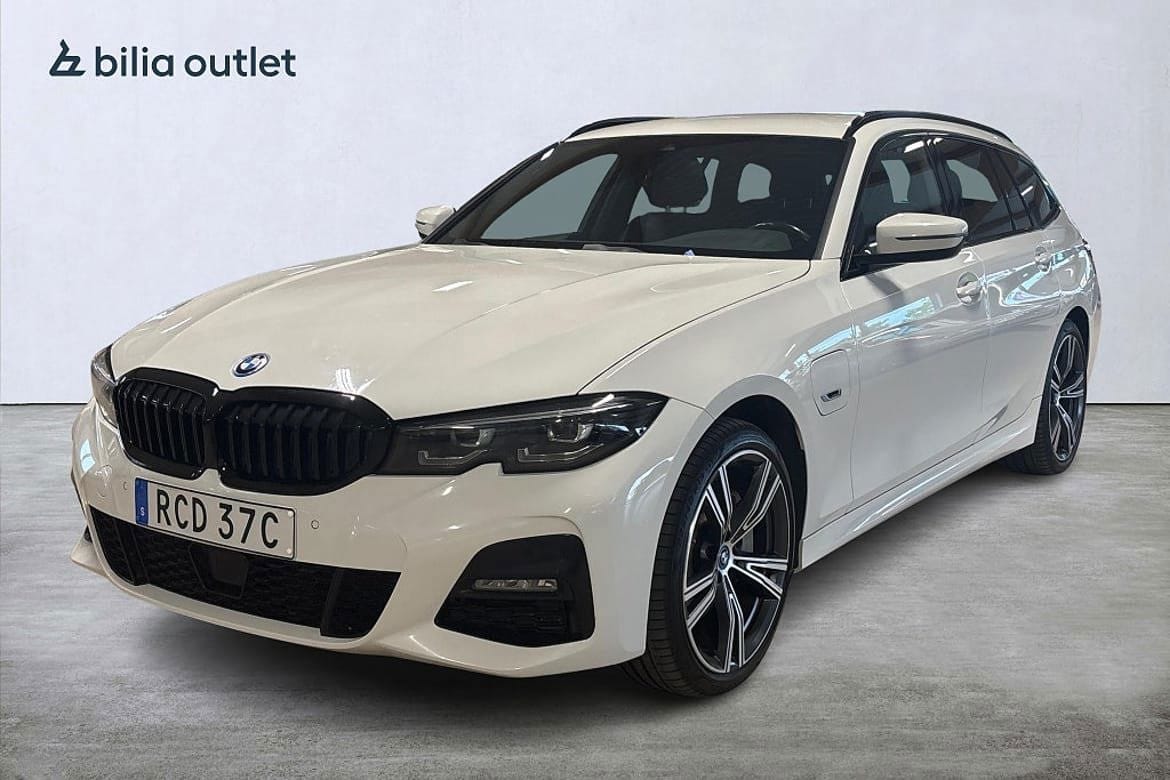 BMW 3 Series 2022