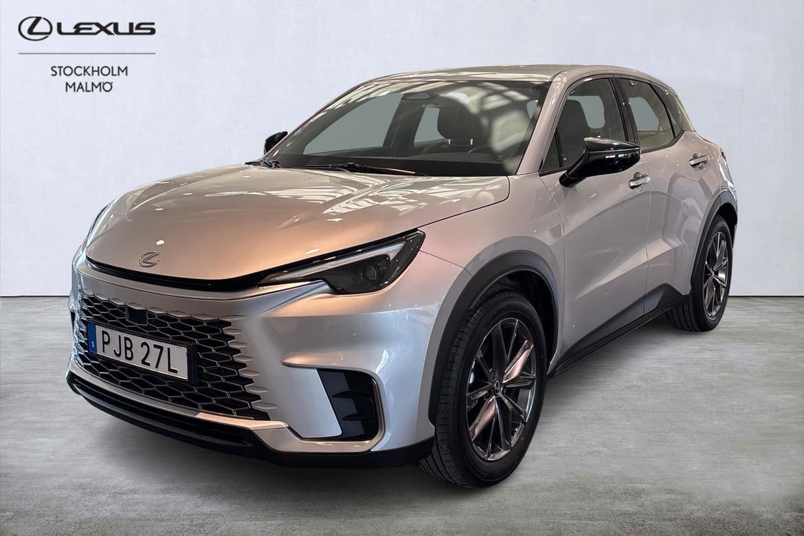Lexus LBX 2025