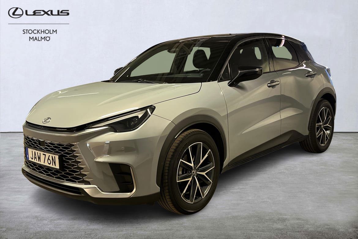 Lexus LBX 2024