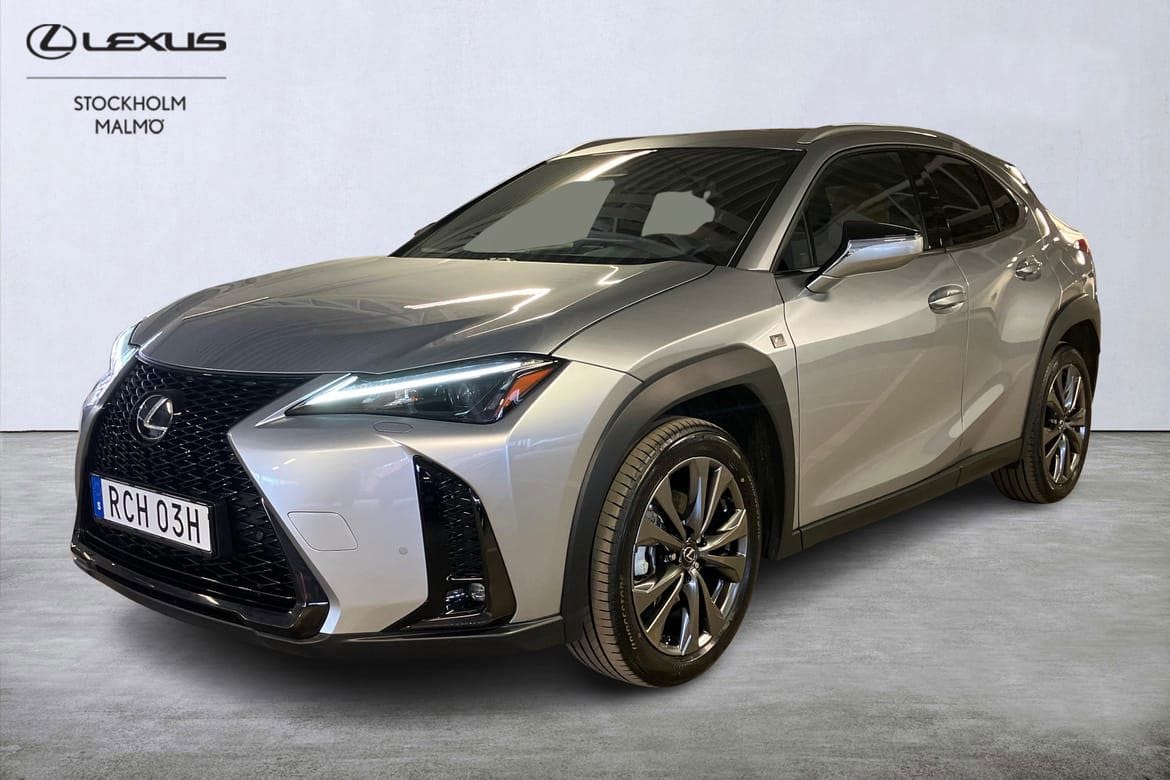 Lexus UX 2026