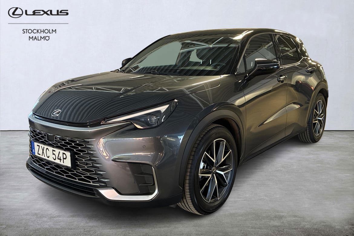 Lexus LBX 2025