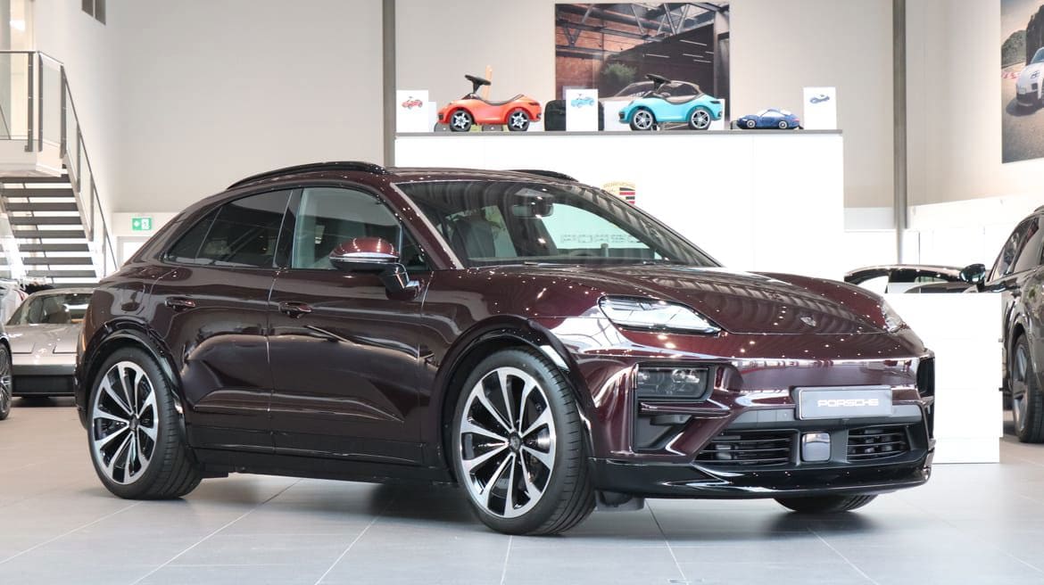 Porsche Macan 2025
