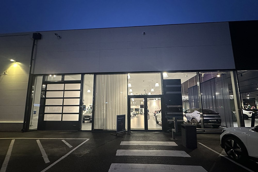 Entré för begagnade bilar