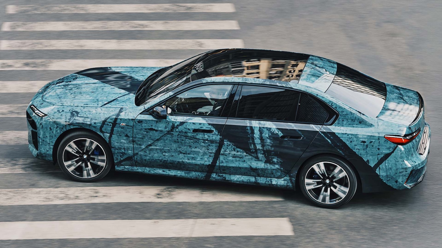 BMW i7 Market Art Fair
