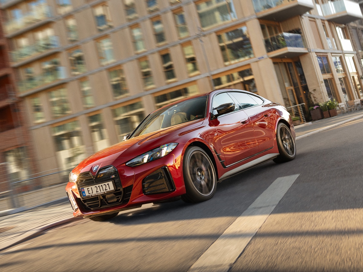 BMW i4