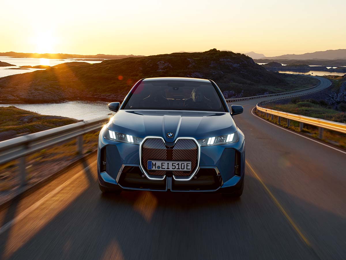 BMW iX
