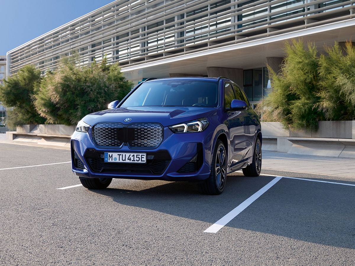 BMW iX1