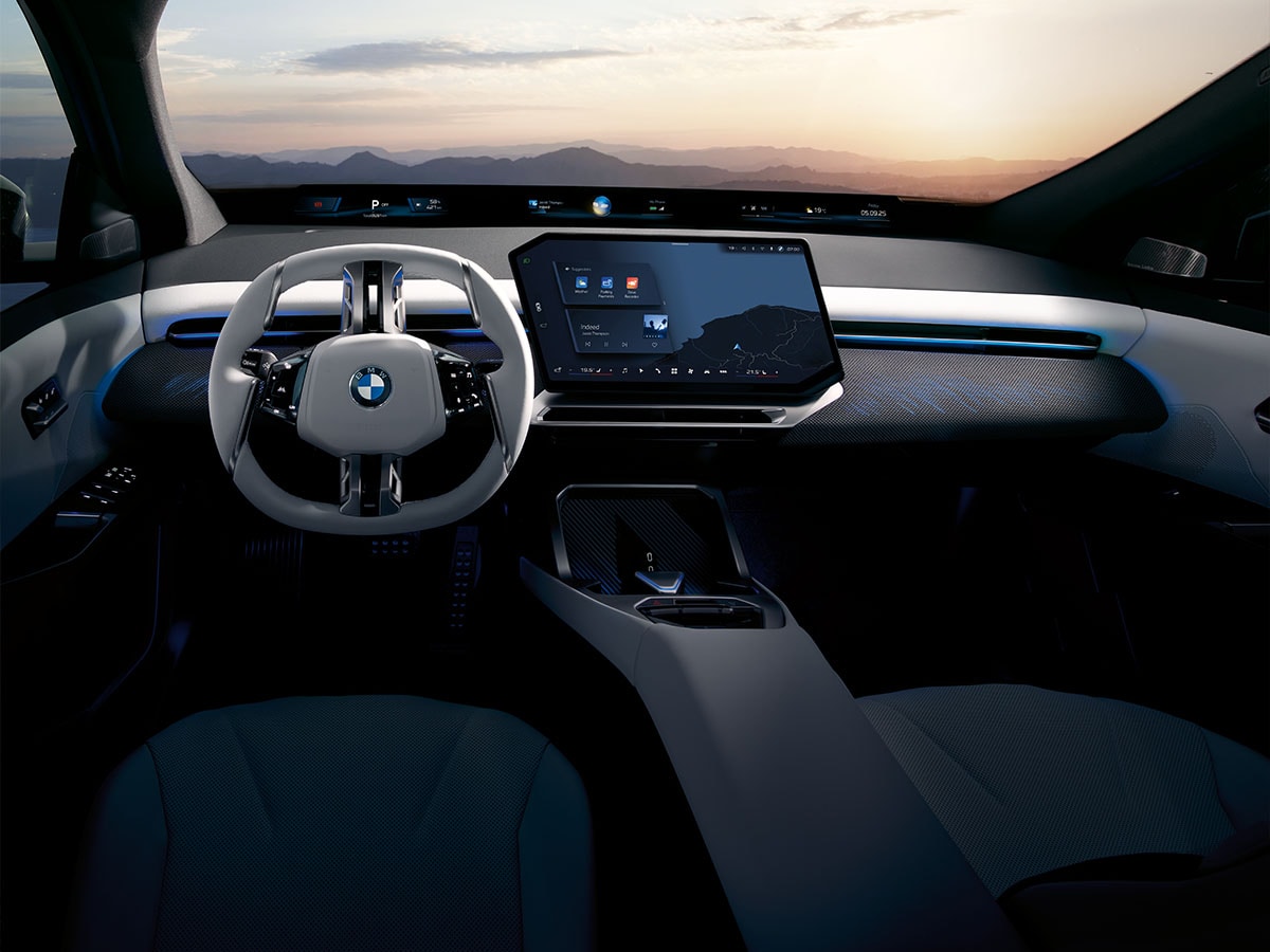 BMW iX3 display i kupén