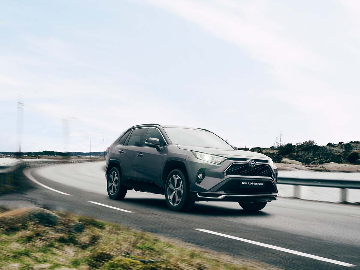 Toyota RAV4 Laddhybrid hos Bilia